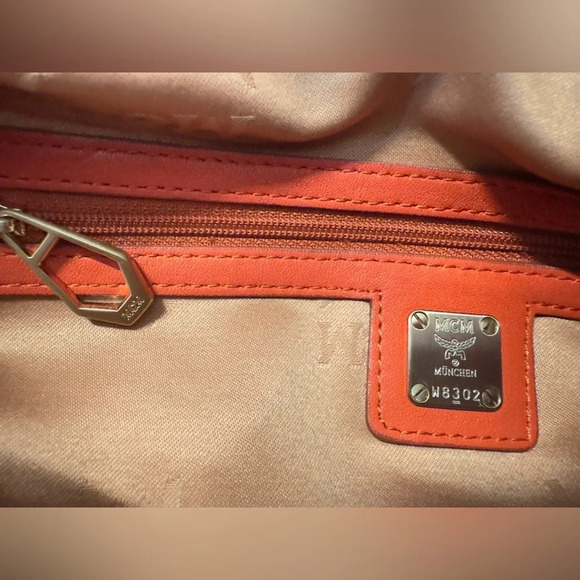 MCM | Coral Visetos Leather Bag - Picture 12 of 15